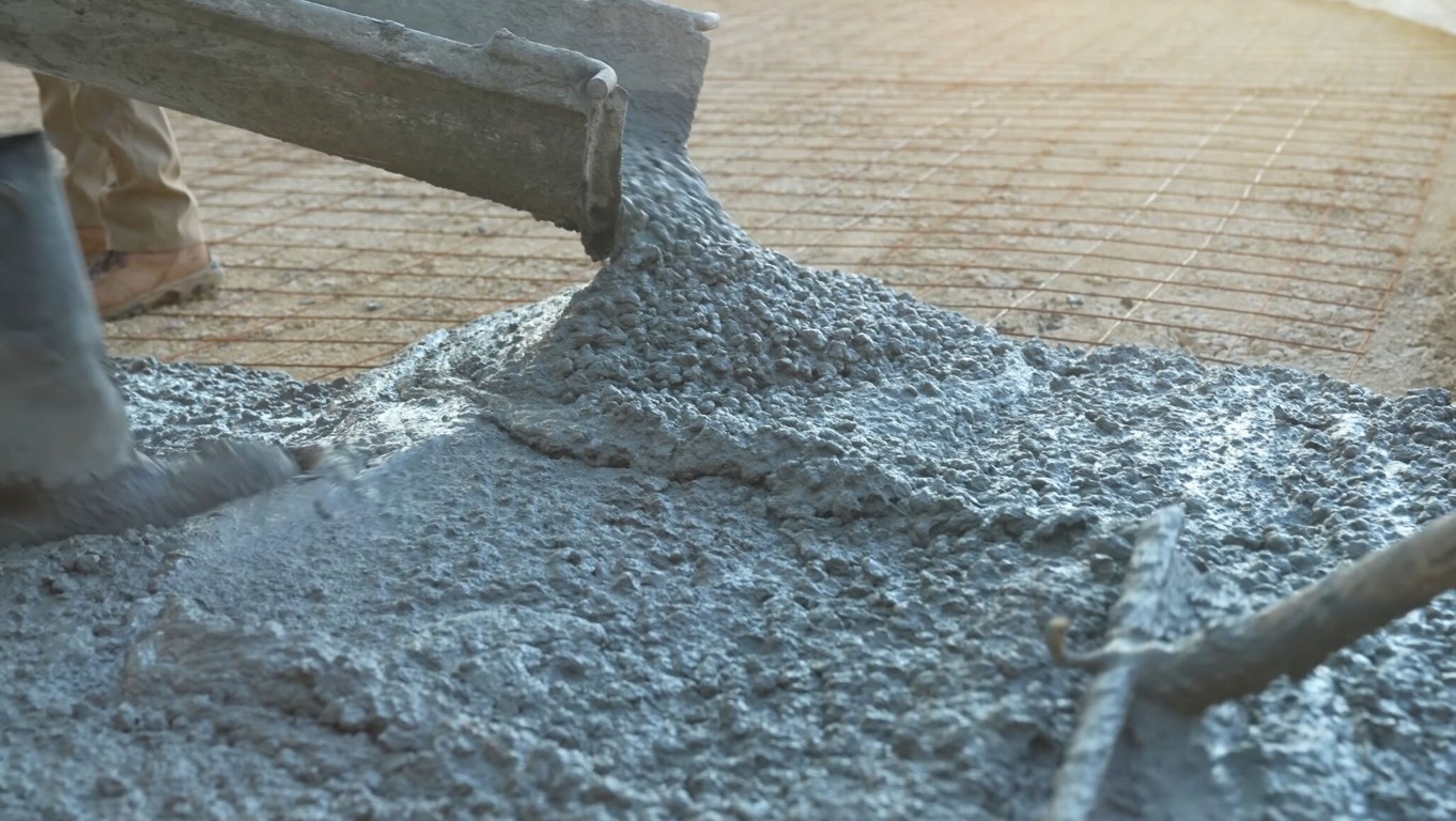 Professional concrete contractor working in Hutto, TX